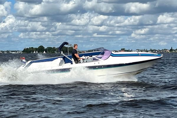 Monte Carlo 30 Offshore 1980 – iconische Riva deep-V racer