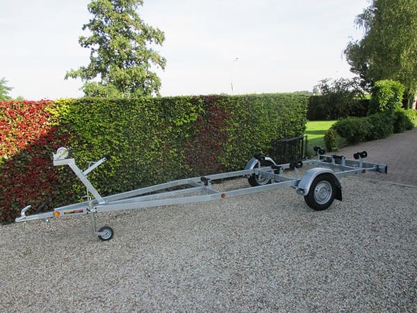 HZ Trailer 5.3m Kantelbaar – Ongeremd 600kg Laadvermogen