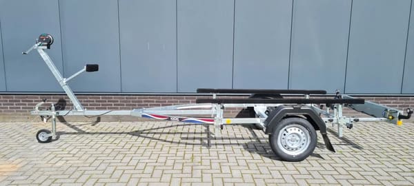 Kicktrailer KT500p 2026 – ongeremde platbodem 4,3m