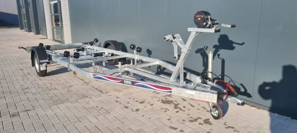 Kicktrailer KT1000 Smart Tender 2026 – geremd met NL kenteken