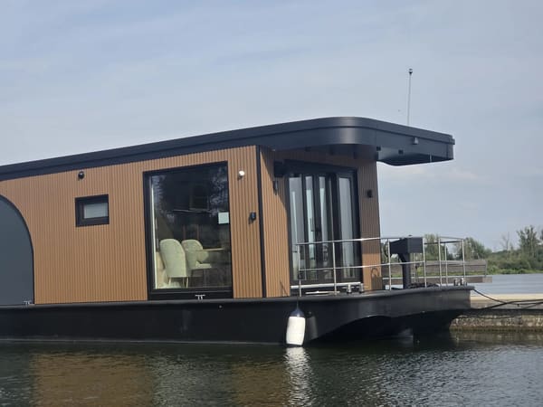 MO1050 1050 House Yacht 2026 – Aluminium Casco