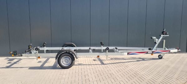 Kicktrailer KT1500 LED 2026 – geremd, Nederlands kenteken