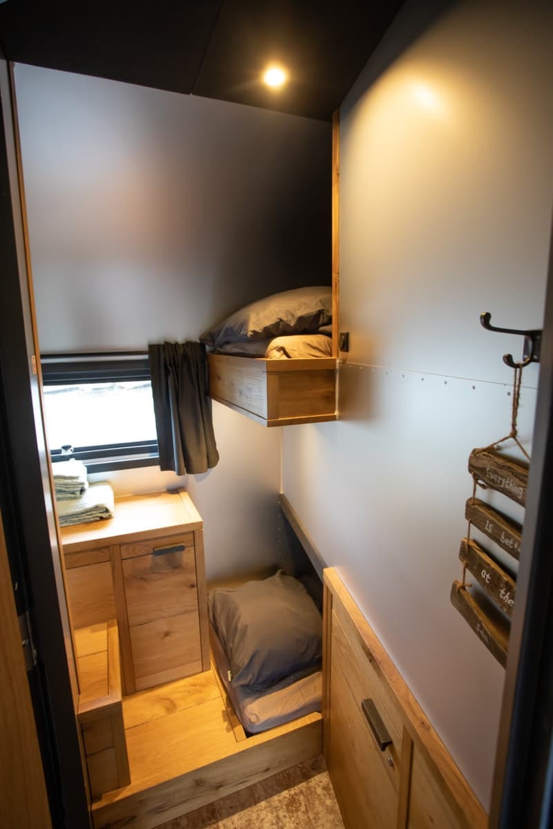 The Coon 1000 Houseboat foto 16