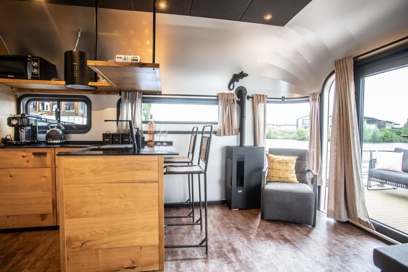 The Coon 1000 Houseboat foto 17