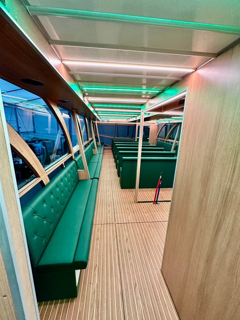 Holiday Boat Sundeck 57 Passenger Catamaran foto 23