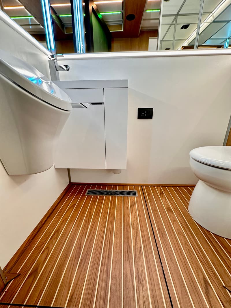 Holiday Boat Sundeck 57 Passenger Catamaran foto 9