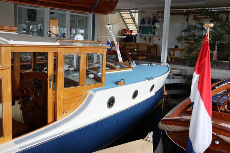 Bakdekkruiser 10.50 foto 16