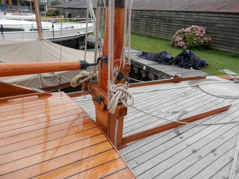 Van Der Meulen Kajuitzeilschouw 800 foto 16