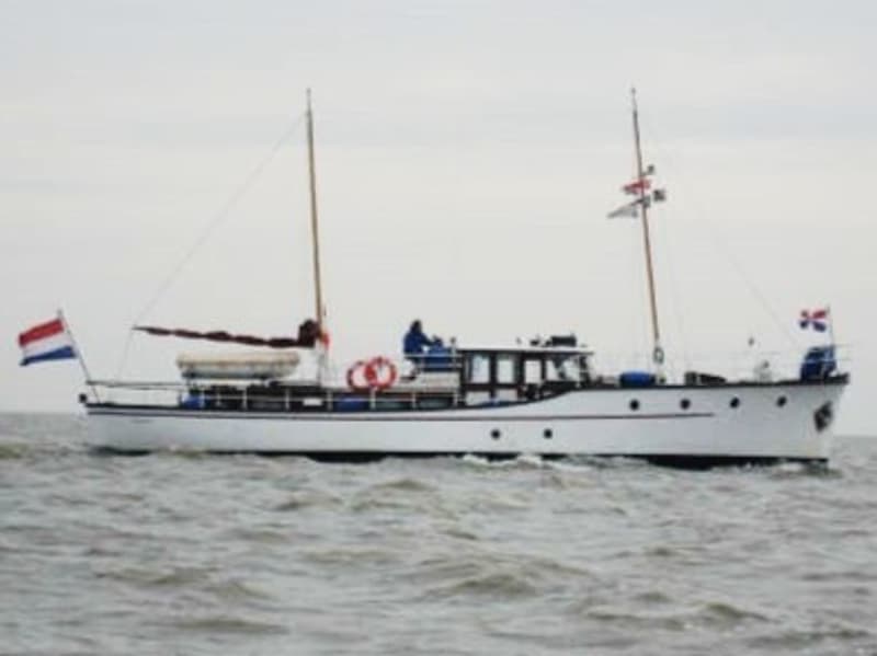 De Vries Lentsch Bakdeksalonkruiser 18.00 foto 2