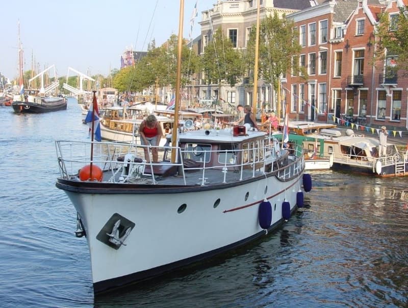 De Vries Lentsch Bakdeksalonkruiser 18.00 foto 5