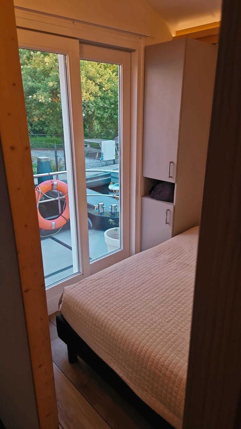 HOMESHIP Houseboat In AMSTERDAM -ZUID VaarChalet 1250D Luxe Goed Varende Houseboat foto 36
