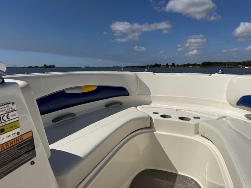 Bayliner 219 SD foto 16