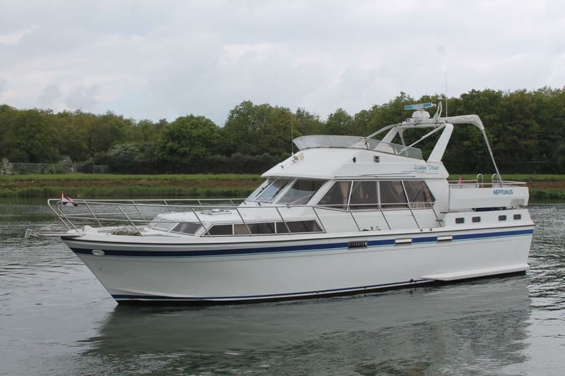 Neptunus 133 Flybridge foto 5