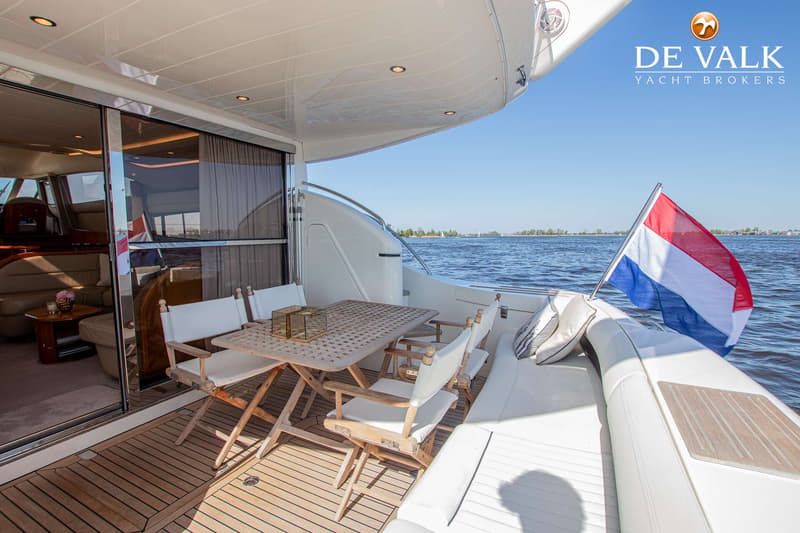 Princess 61 Flybridge foto 19