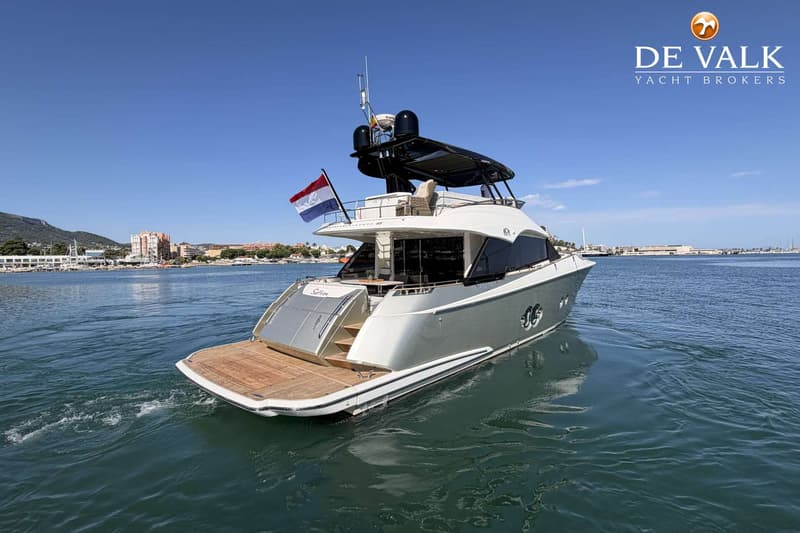 Monte Carlo Yachts 65 foto 2