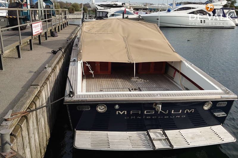 Magnum Marine 38 foto 6