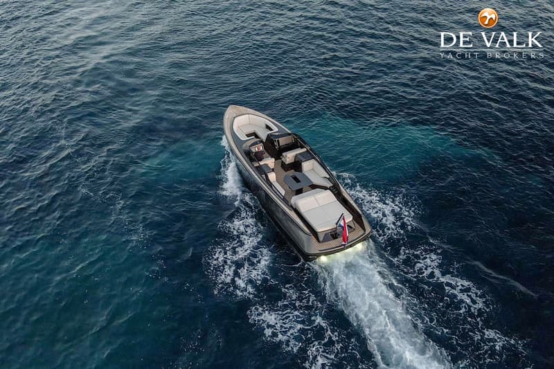 Reborn 38 Bowrider foto 17