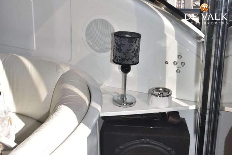 Mangusta 72 foto 14