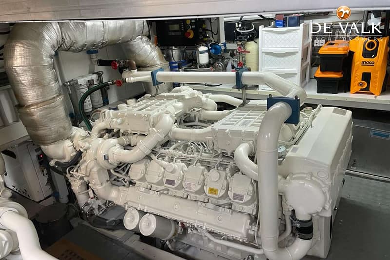 Mangusta 72 foto 27