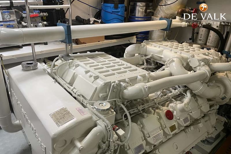 Mangusta 72 foto 28