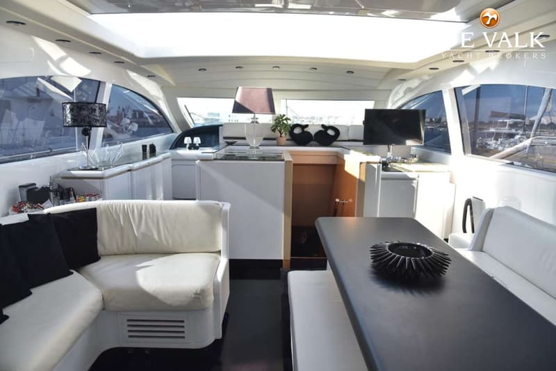 Mangusta 72 foto 10