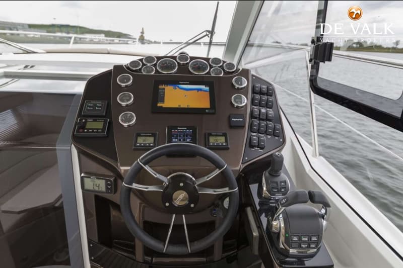 Galeon 335 HTS foto 6