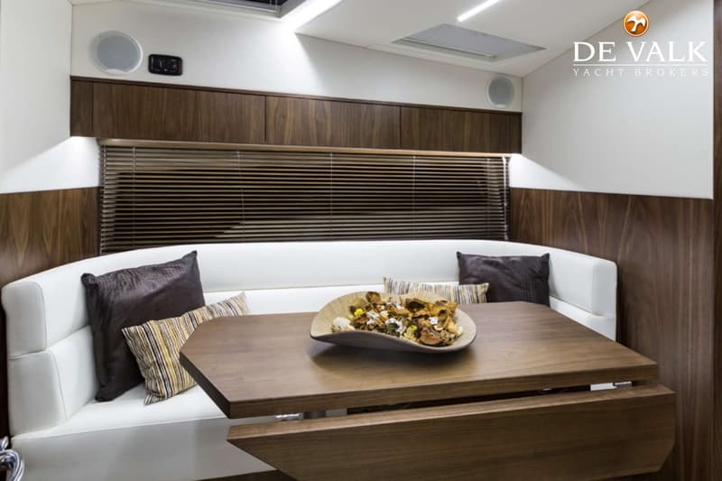 Galeon 335 HTS foto 8