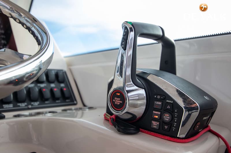 Boston Whaler 285 Conquest Pilothouse foto 21