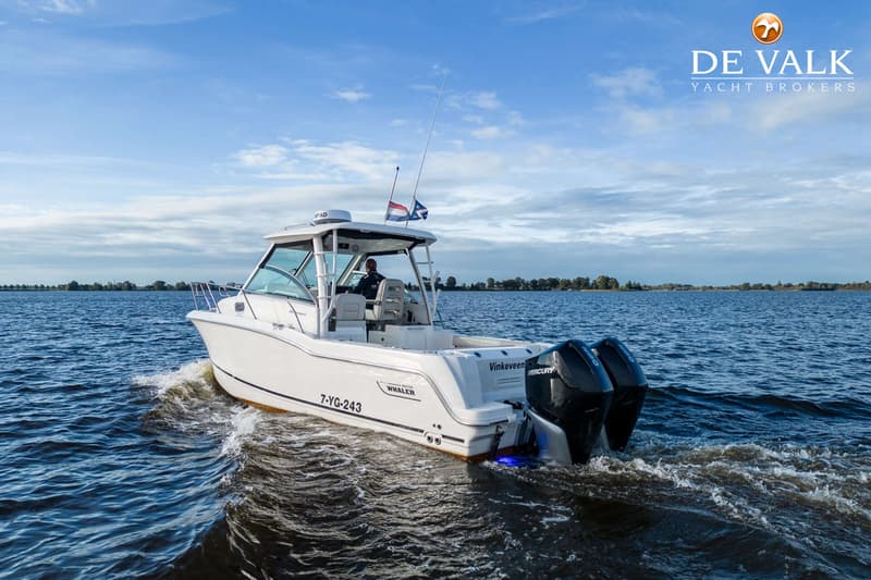Boston Whaler 285 Conquest Pilothouse foto 6