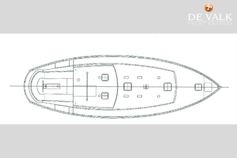 Een bovenaanzicht van een bootontwerp met de tekst "DE VALK YACHT BROKERS" in de rechterbovenhoek. — Noordkaper 48 -S