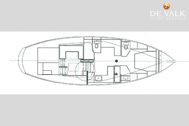 Een schematische plattegrond van een bootinterieur met diverse compartimenten en de tekst "DE VALK YACHT BROKERS".