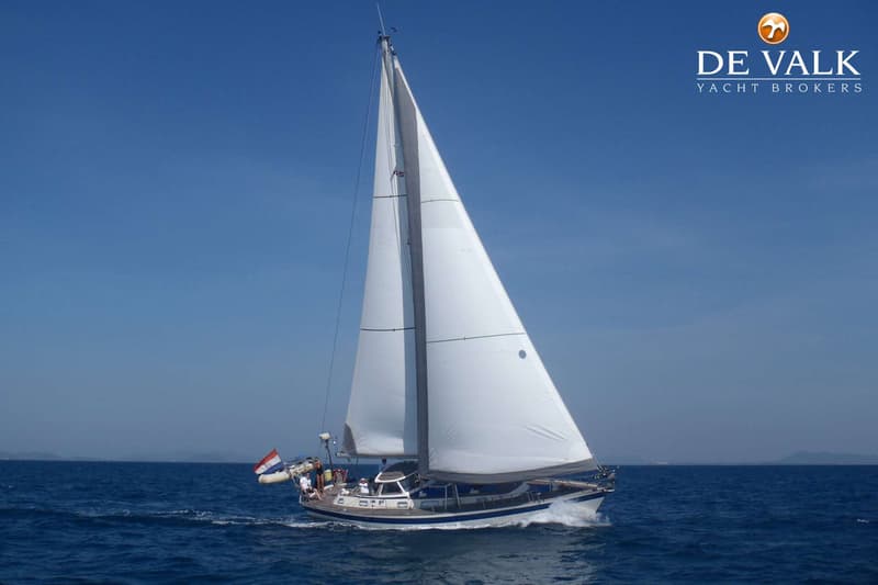 Hallberg Rassy 45 foto 1