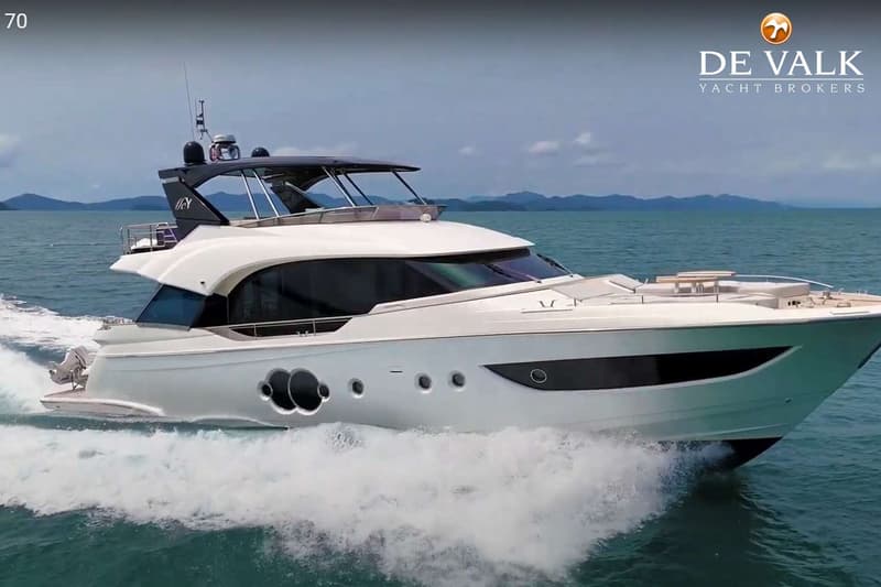 Monte Carlo Yachts MCY 70 foto 2