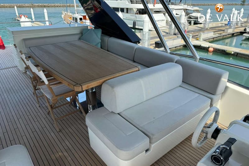 Monte Carlo Yachts MCY 70 foto 4