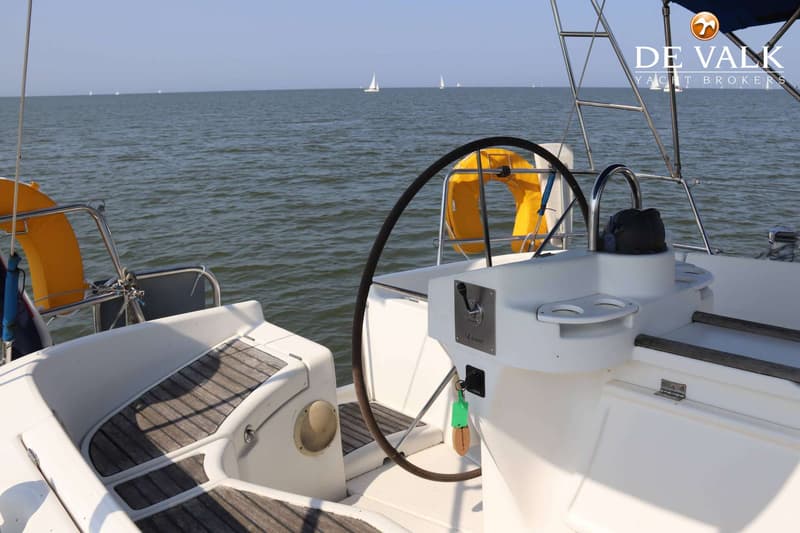Beneteau Oceanis 411 Electric foto 18