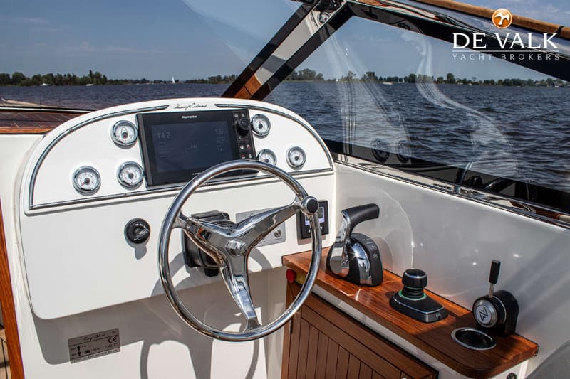 Long Island 33 Runabout foto 8