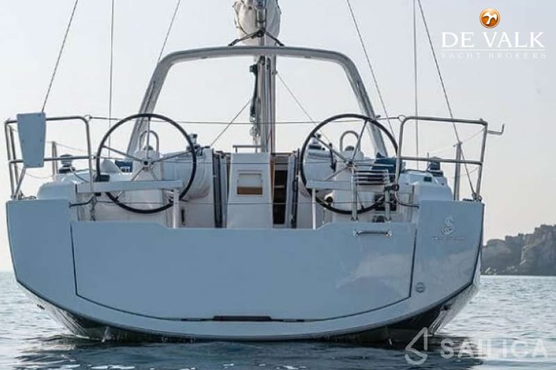 Beneteau Oceanis 38 foto 2