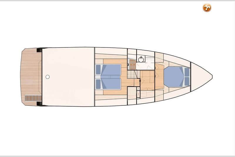 Een bovenaanzicht van een bootplattegrond met twee slaapkamers, een badkamer en een open ruimte achterin.