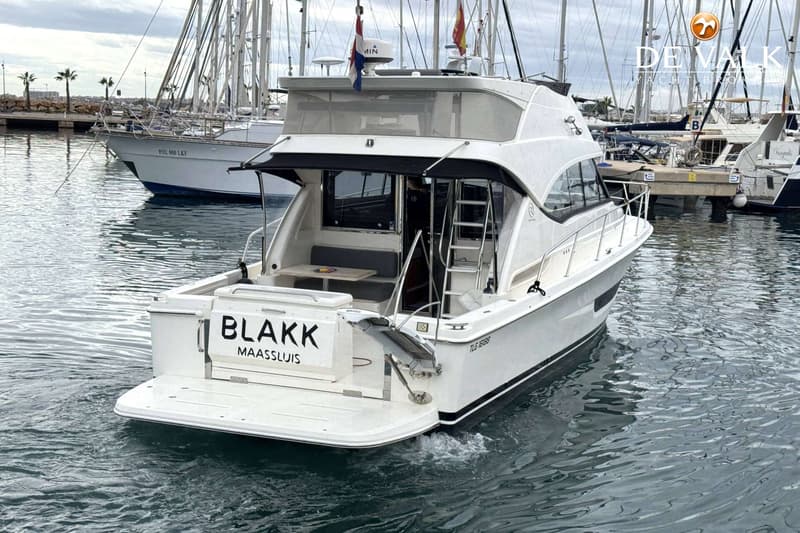 Riviera 39 Open Flybridge foto 2