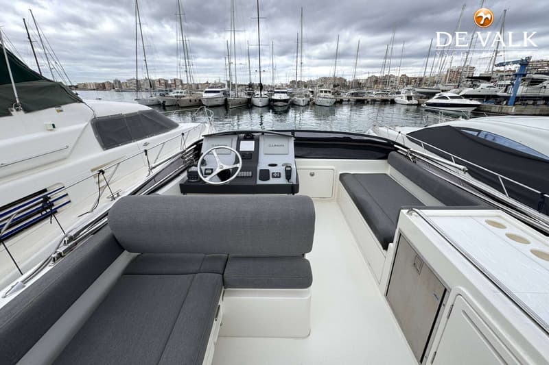 Riviera 39 Open Flybridge foto 13
