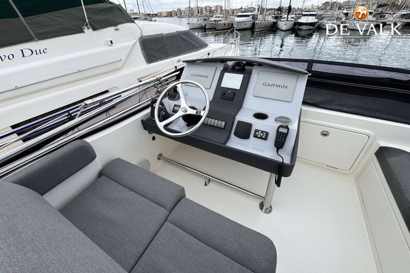 Riviera 39 Open Flybridge foto 14