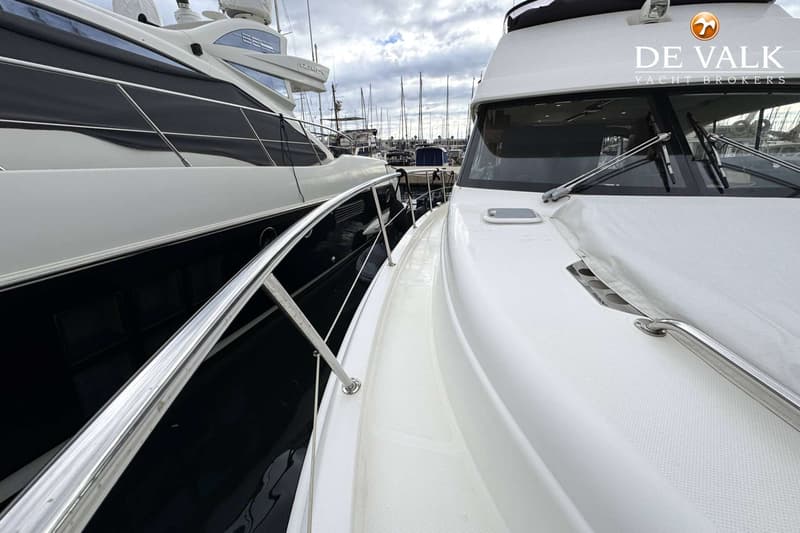 Riviera 39 Open Flybridge foto 8