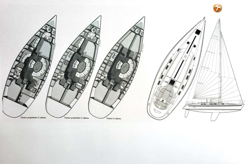 De afbeelding toont vier schematische tekeningen van een zeilboot, met drie interieurindelingen en één exterieurprofiel.