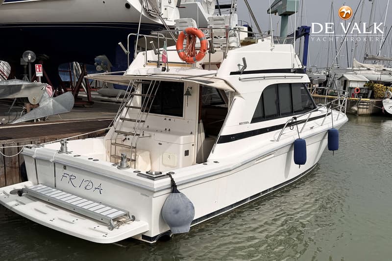 Riviera 33 Flybridge foto 3