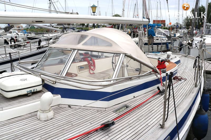 Hallberg Rassy 42 E foto 11