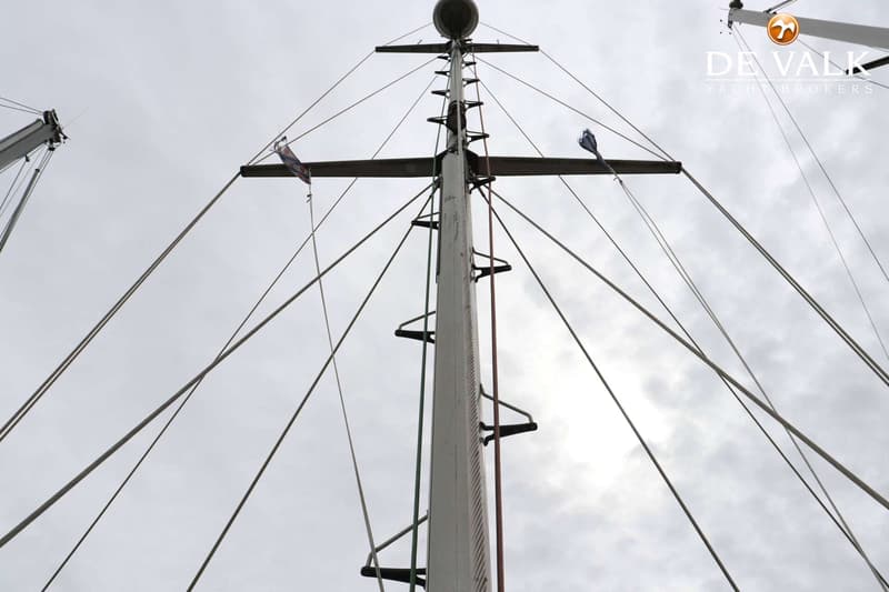 Hallberg Rassy 42 E foto 8
