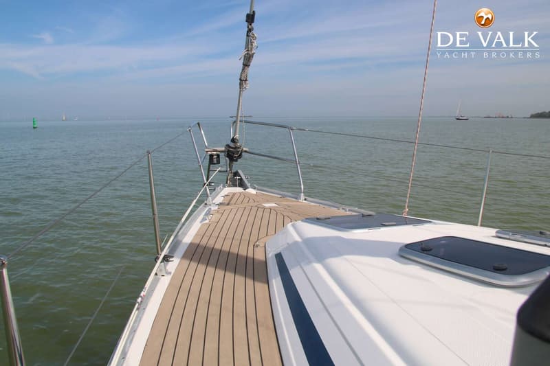 Bavaria 36-2 Custom line foto 6