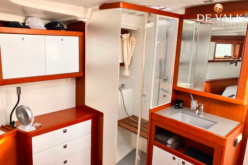 Beneteau Oceanis 48 foto 11
