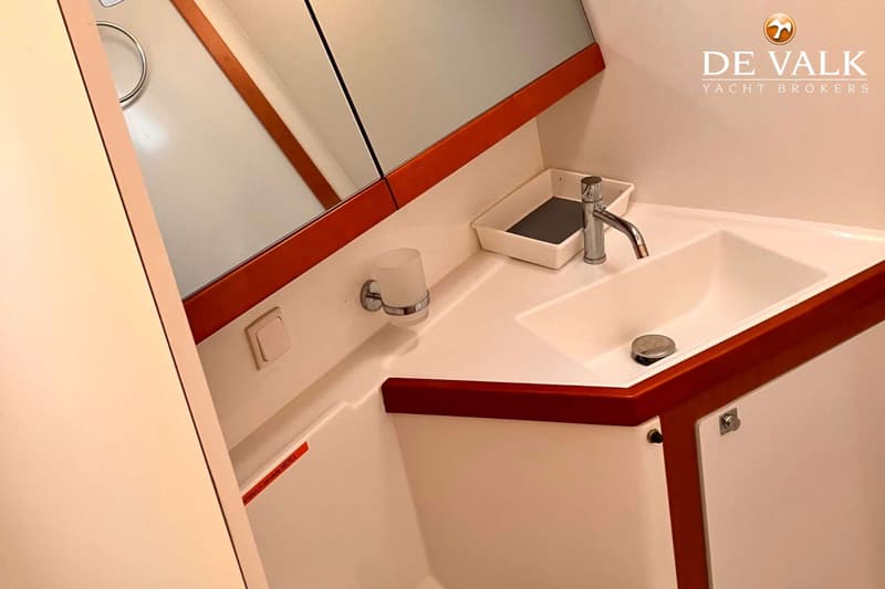 Beneteau Oceanis 48 foto 12