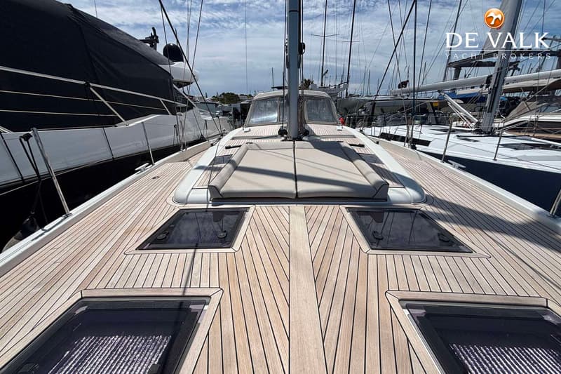 Beneteau Oceanis 60 foto 16